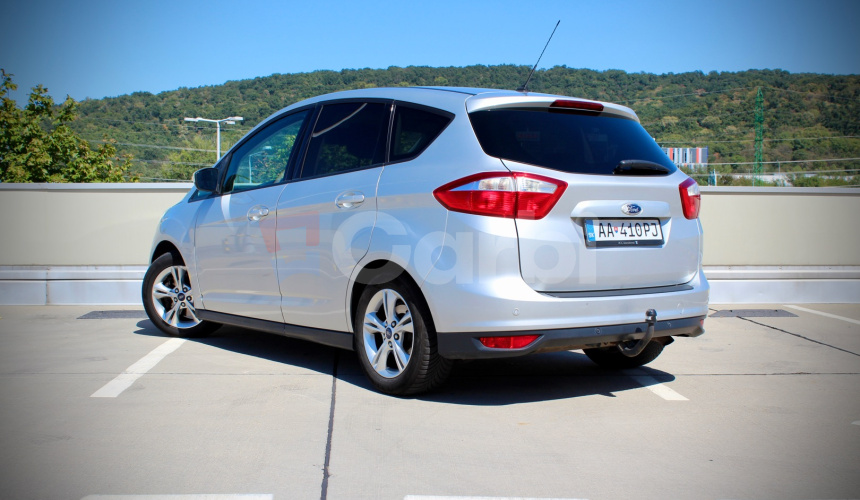 Ford C-Max 2.0 TDCi 103 kW PowerShift Titanium