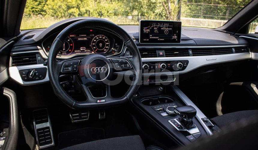 Audi A4 Avant 3.0 TDI V6 Quattro 3x Sline, Virtual cockpit, el. ťažné