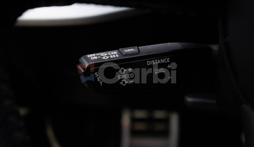 Audi A4 Avant 3.0 TDI V6 Quattro 3x Sline, Virtual cockpit, el. ťažné