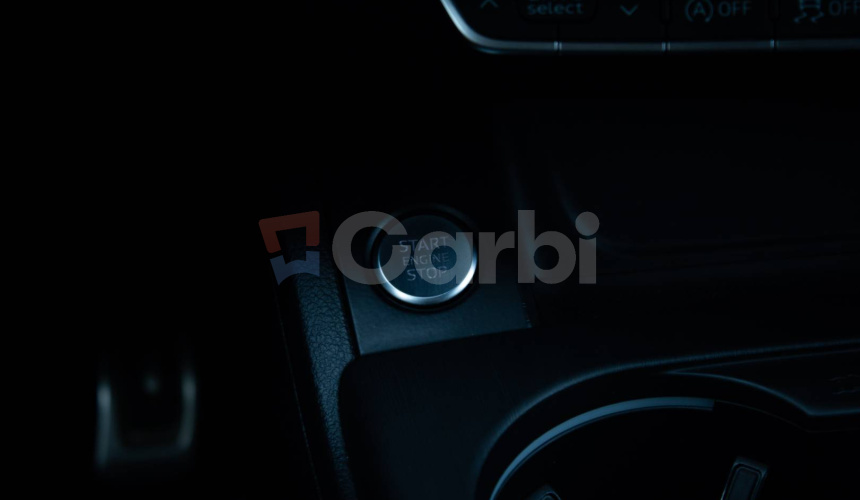 Audi A4 Avant 3.0 TDI V6 Quattro 3x Sline, Virtual cockpit, el. ťažné