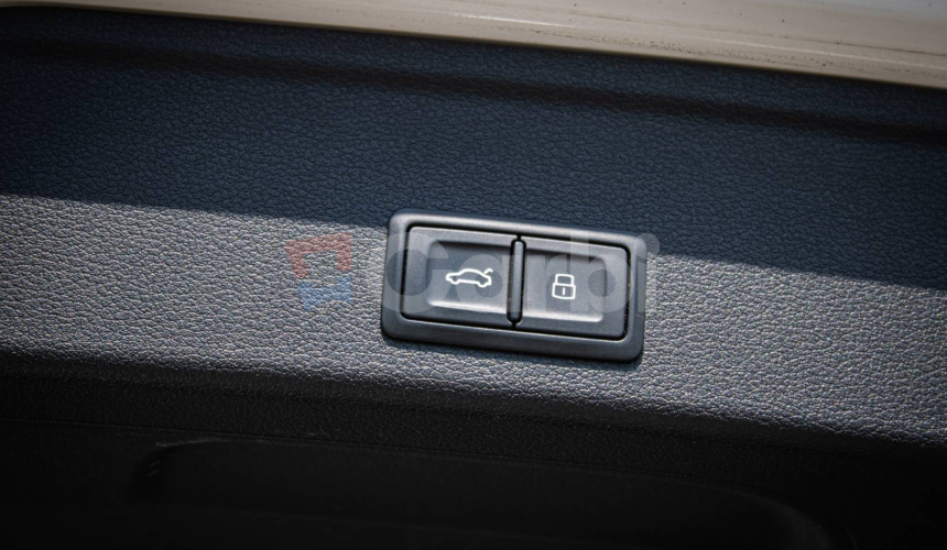 Audi A4 Avant 3.0 TDI V6 Quattro 3x Sline, Virtual cockpit, el. ťažné