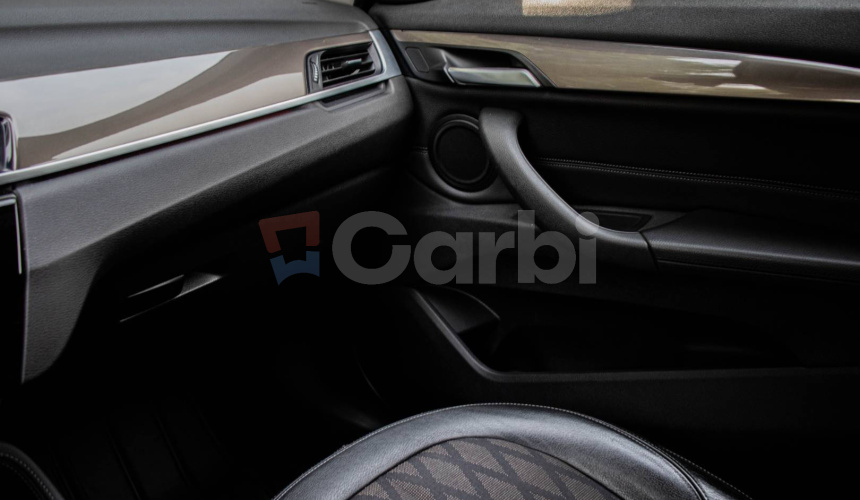 BMW X1 xDrive 18d Sport Line A/T