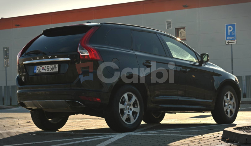 Volvo XC60 D4 2.0L Drive-E Momentum