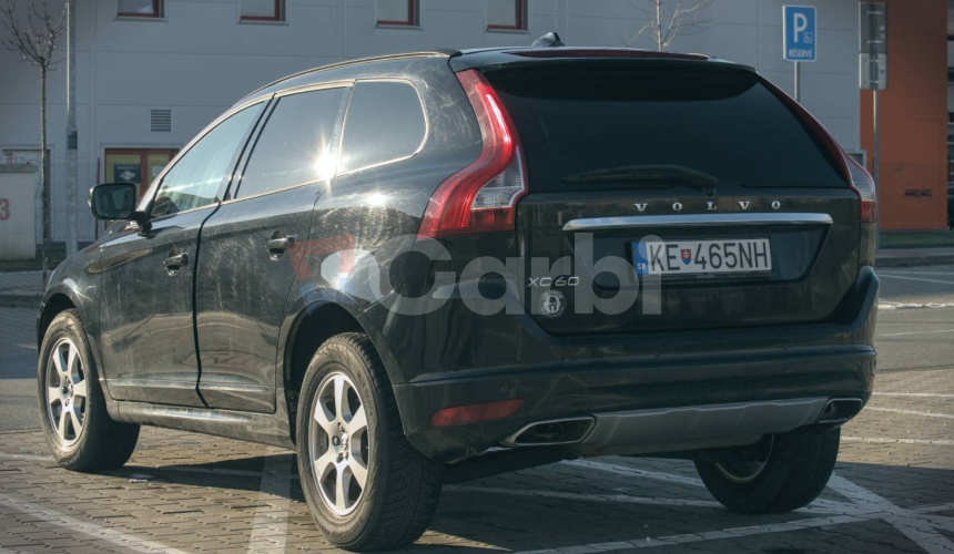 Volvo XC60 D4 2.0L Drive-E Momentum