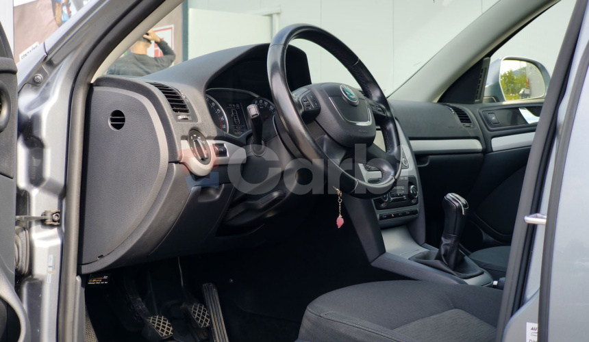 Škoda Octavia Combi 1.6 TDI Ambition 2012 158000km