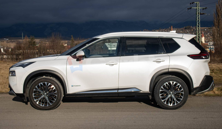 Nissan X-Trail e-Power e-4ORCE Tekna+