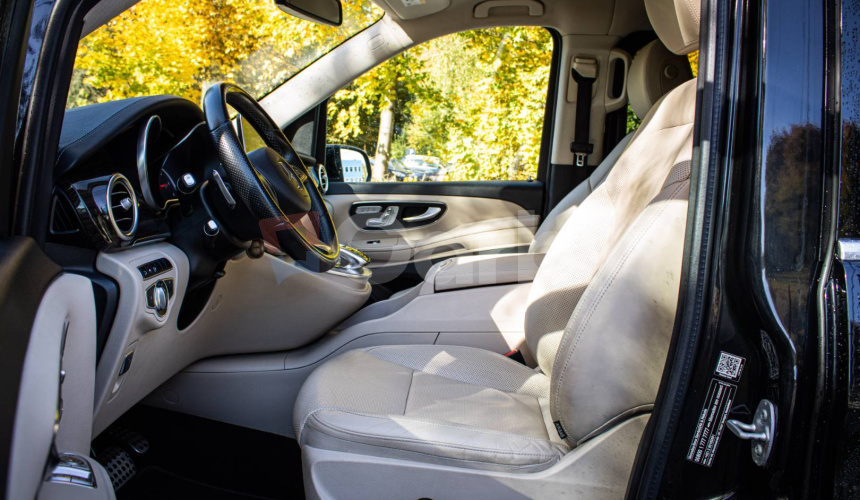 Mercedes-Benz V trieda V250d 4matic AMG, webasto, distronic, chladnička, odvetrávanie, ťažné, 3