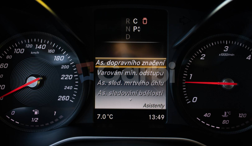 Mercedes-Benz V trieda V250d 4matic AMG, webasto, distronic, chladnička, odvetrávanie, ťažné, 3