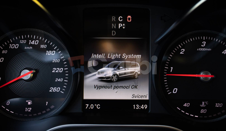 Mercedes-Benz V trieda V250d 4matic AMG, webasto, distronic, chladnička, odvetrávanie, ťažné, 3