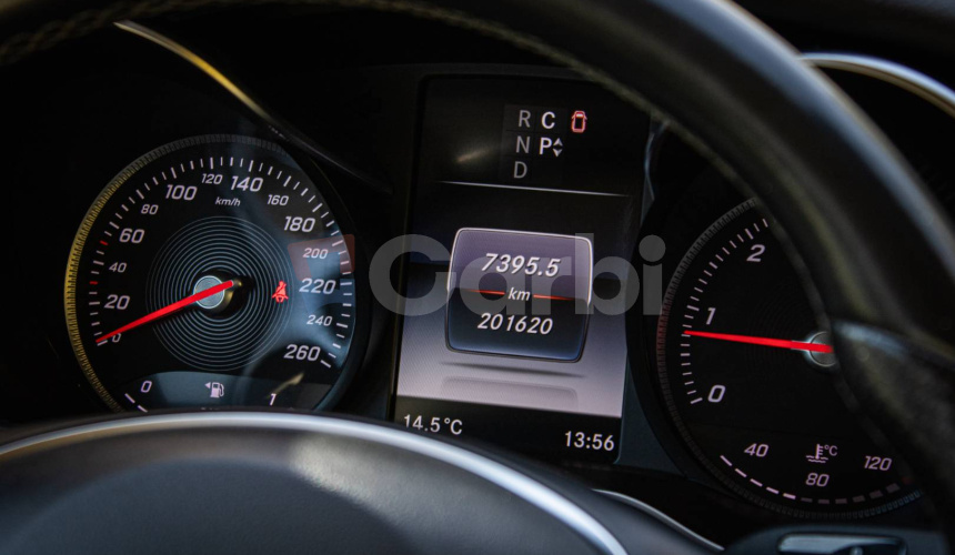 Mercedes-Benz V trieda V250d 4matic AMG, webasto, distronic, chladnička, odvetrávanie, ťažné, 3
