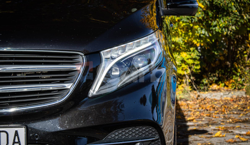 Mercedes-Benz V trieda V250d 4matic AMG, webasto, distronic, chladnička, odvetrávanie, ťažné, 3