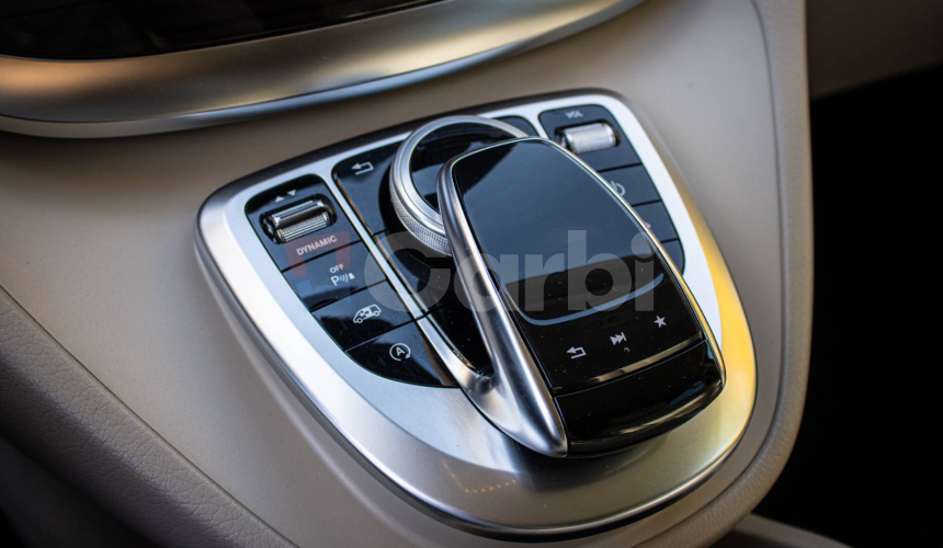 Mercedes-Benz V trieda V250d 4matic AMG, webasto, distronic, chladnička, odvetrávanie, ťažné, 3