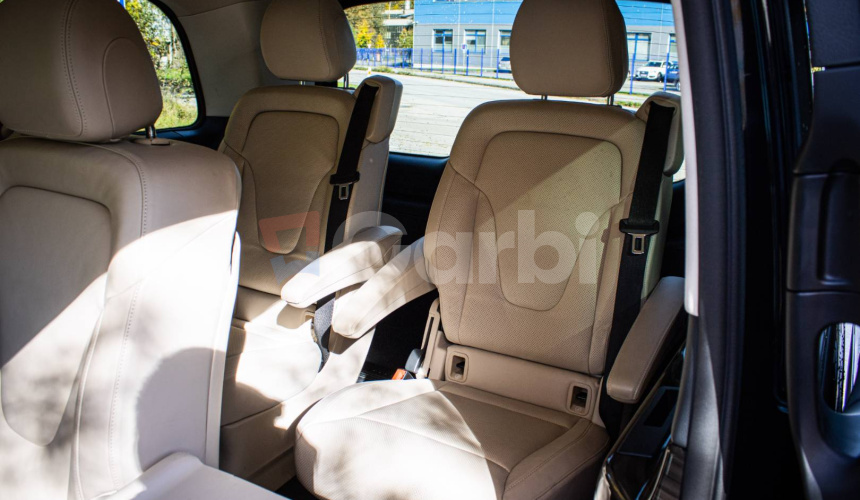 Mercedes-Benz V trieda V250d 4matic AMG, webasto, distronic, chladnička, odvetrávanie, ťažné, 3