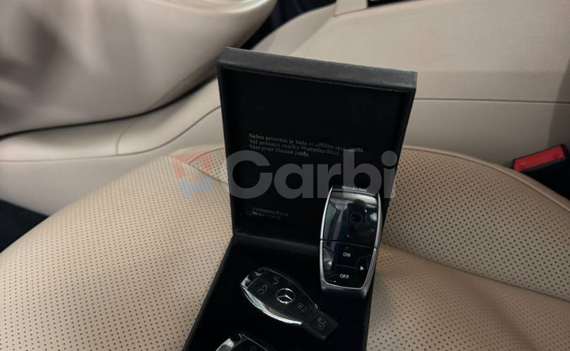 Mercedes-Benz V trieda V250d 4matic AMG, webasto, distronic, chladnička, odvetrávanie, ťažné, 3