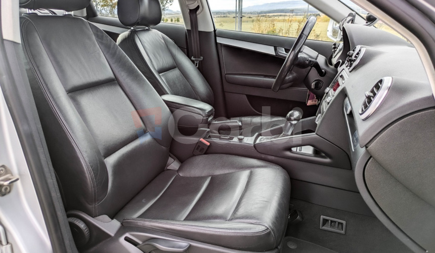 Audi A3 Sportback 1.6 TDI 77kW, A7, 5d
