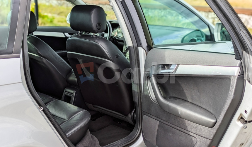 Audi A3 Sportback 1.6 TDI 77kW, A7, 5d