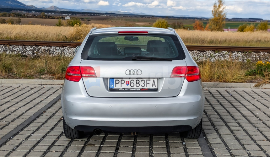 Audi A3 Sportback 1.6 TDI 77kW, A7, 5d
