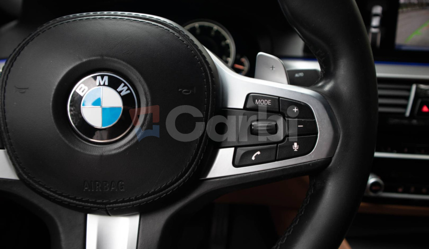 BMW Rad 5 530d xDrive A/T