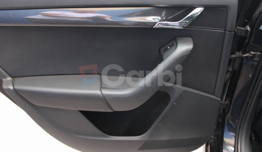 Škoda Octavia Combi 2.0 TDI DPF RS DSG
