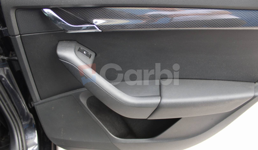 Škoda Octavia Combi 2.0 TDI DPF RS DSG