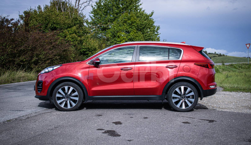Kia Sportage 1.7 CRDi Gold +, 1. majiteľ, slovenské, nelakované, v záruke