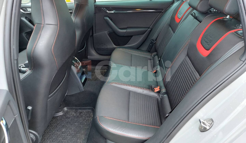 Škoda Octavia Combi 2.0 TDI DPF RS DSG