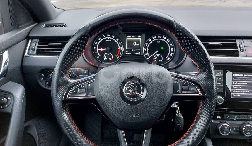 Škoda Octavia Combi 2.0 TDI DPF RS DSG