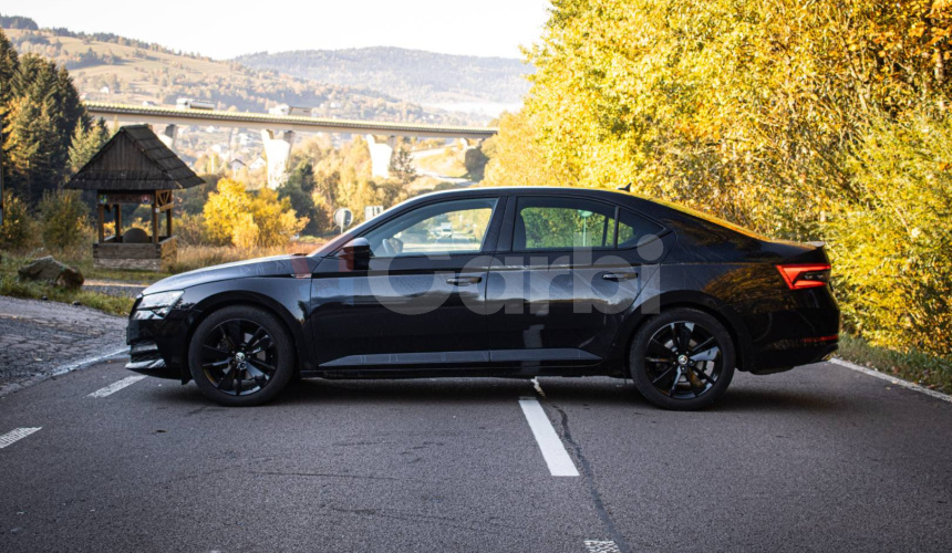 Škoda Superb 1.5 TSI DSG Sportline BLACK, Virtual, Canton, ACC, DCC, Záruka