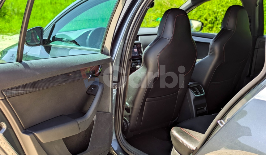 Škoda Octavia RS Combi 2.0 TDI 135kW, A6, 4x4