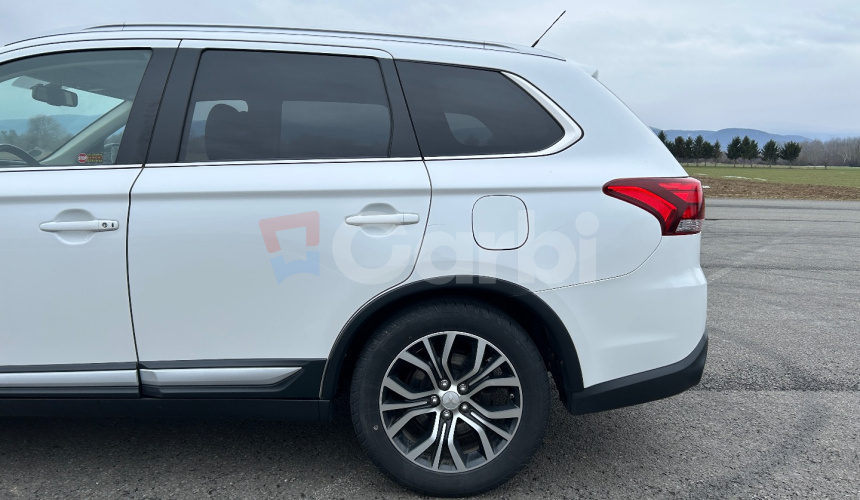 Mitsubishi Outlander MITSUBISHI