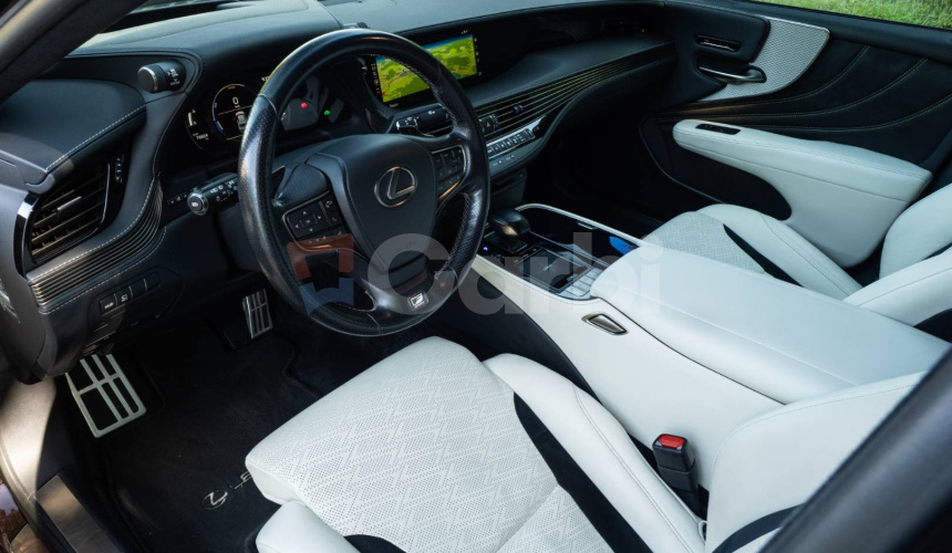Lexus LS 500h F Sport