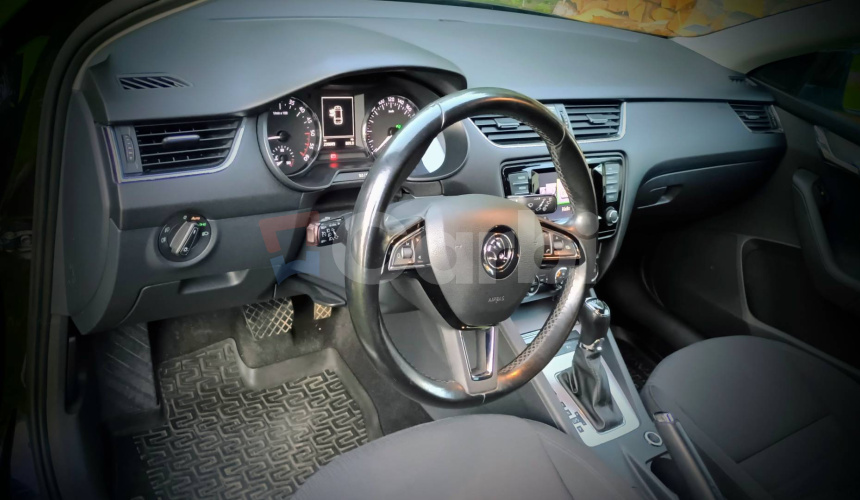 Škoda Octavia Combi 2.0 TDI Elegance/Style DSG