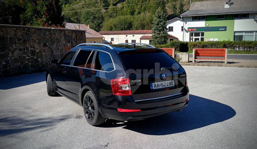 Škoda Octavia Combi 2.0 TDI Elegance/Style DSG