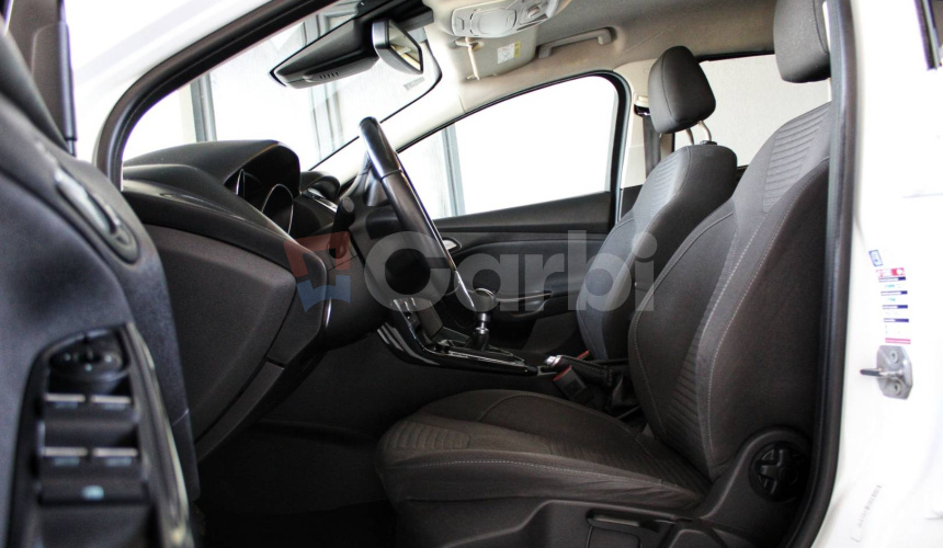 Ford Focus Kombi 1.5 TDCi Duratorq 120k Titanium