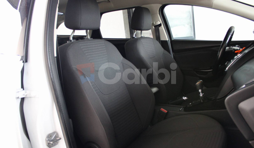 Ford Focus Kombi 1.5 TDCi Duratorq 120k Titanium