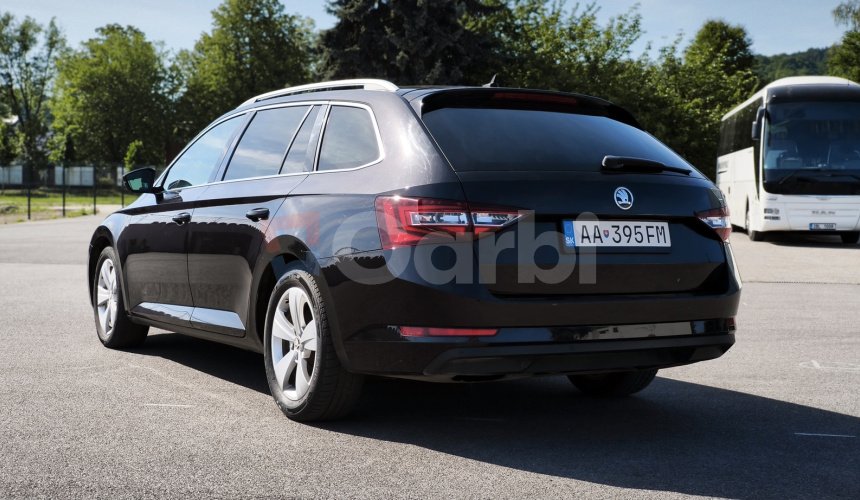Škoda Superb Combi 2.0 TDI 110kW DSG Elegance
