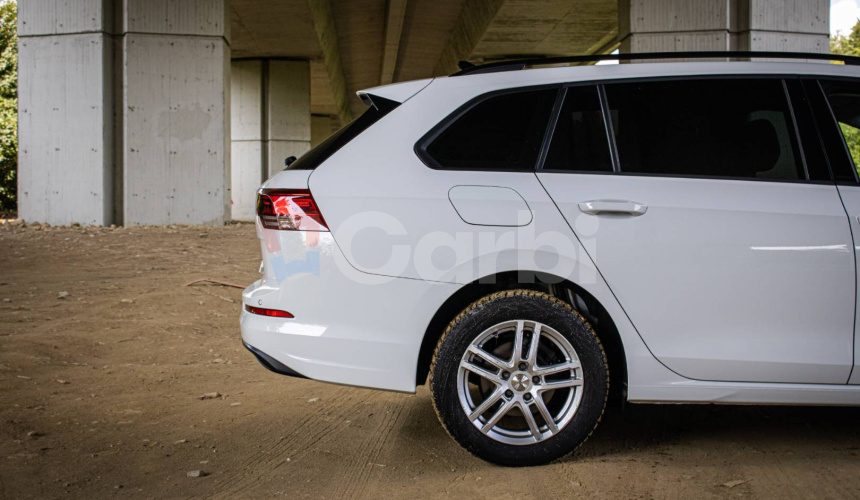 Volkswagen Golf Variant 1.5 TSI Life, Slovenské, Mŕtvy uhol, Lane assist, Adaptívny tempomat, k