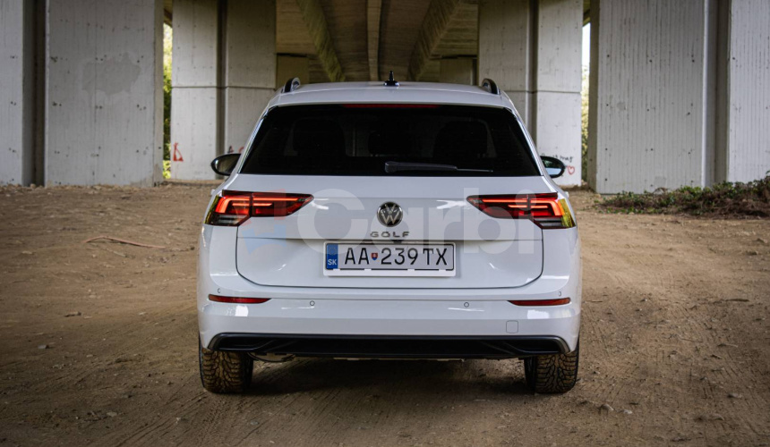 Volkswagen Golf Variant 1.5 TSI Life, Slovenské, Mŕtvy uhol, Lane assist, Adaptívny tempomat, k
