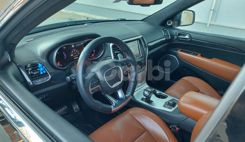 Jeep Grand Cherokee SRT
