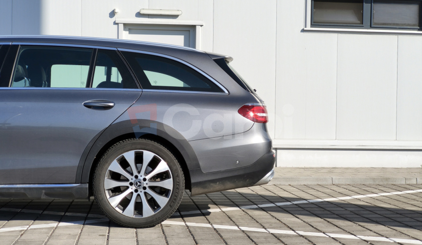 220D 4-MATIC ALLTERRAIN