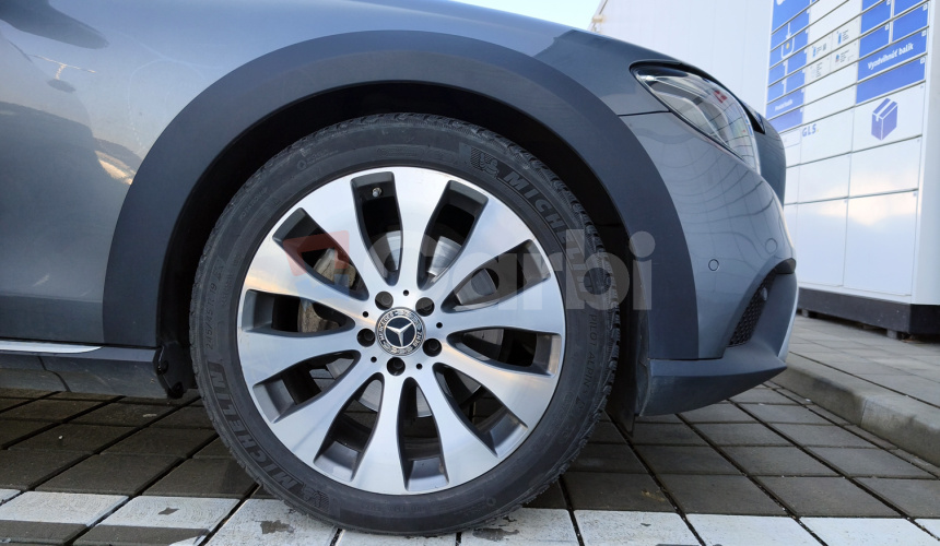 220D 4-MATIC ALLTERRAIN