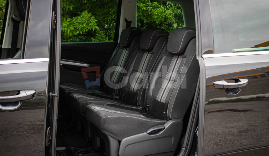 Volkswagen Sharan 2.0 TDI CR DSG, Bixenón, Navi, Ťažné, nelakované, vymenené rozvody, Nová STK