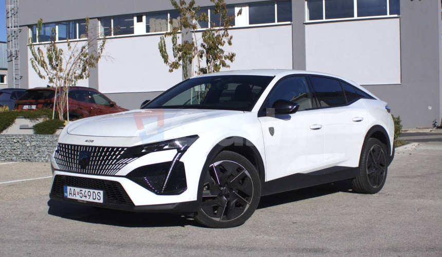 Peugeot 408 1.2 PureTech 130 GT EAT8