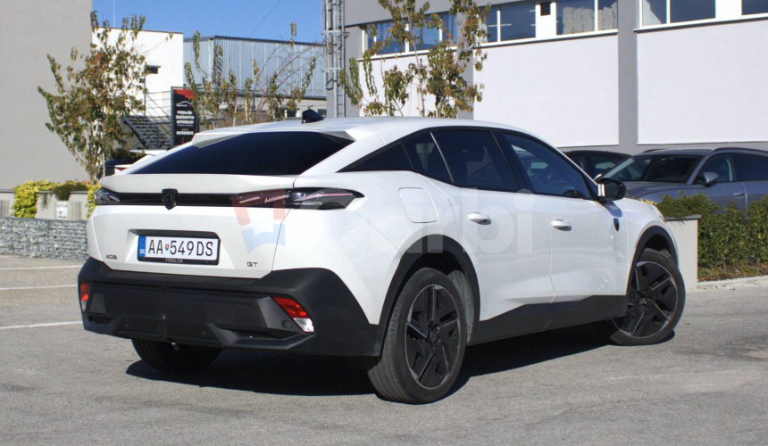 Peugeot 408 1.2 PureTech 130 GT EAT8