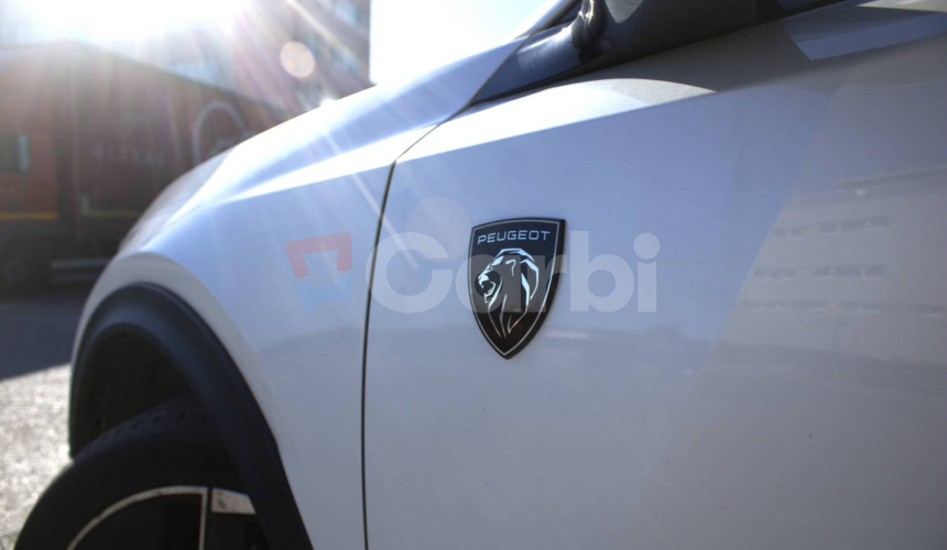 Peugeot 408 1.2 PureTech 130 GT EAT8