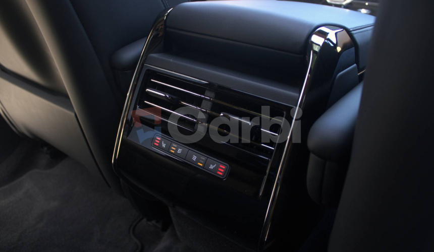 Land Rover Range Rover Sport 3.0 I6 D250 mHEV Dynamic SE AWD A/T