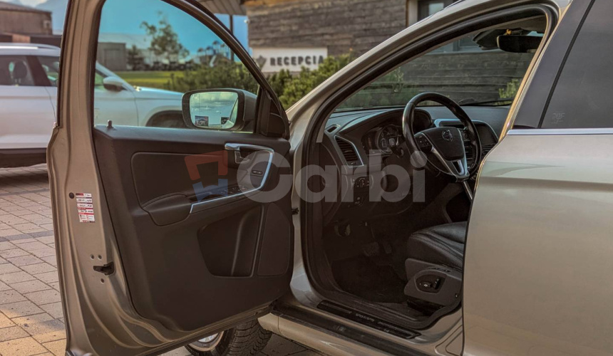 Volvo XC60 D4 Momentum Geartronic AWD, 120kW, A6, 5d.