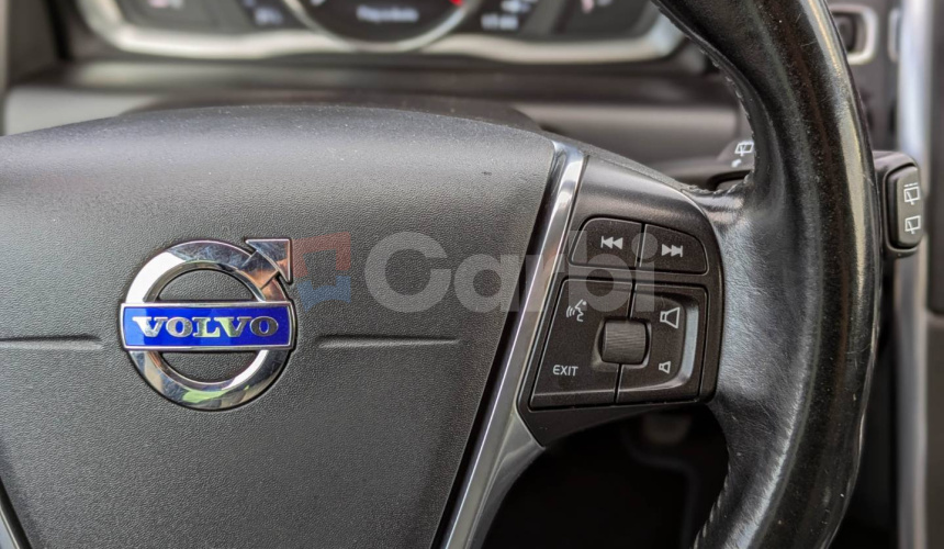 Volvo XC60 D4 Momentum Geartronic AWD, 120kW, A6, 5d.