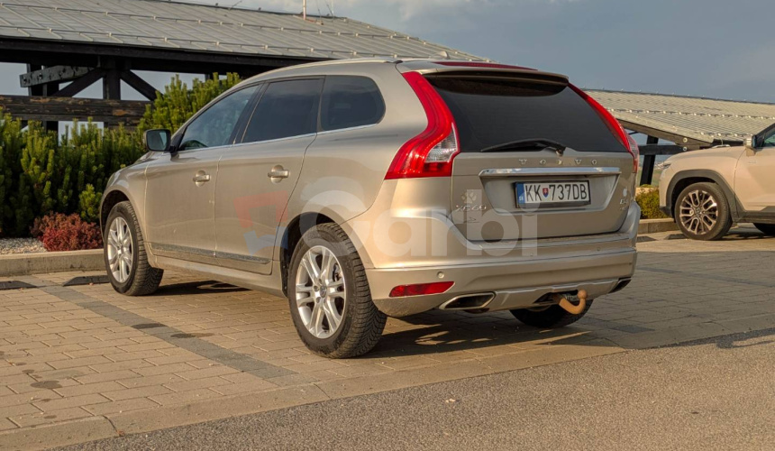 Volvo XC60 D4 Momentum Geartronic AWD, 120kW, A6, 5d.