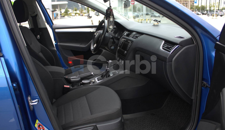 Škoda Octavia Combi 2.0 TDI Elegance/Style DSG